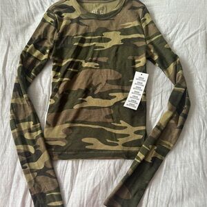 BDG Camouflage Long Sleeve Tee from urban outfitters size small. New